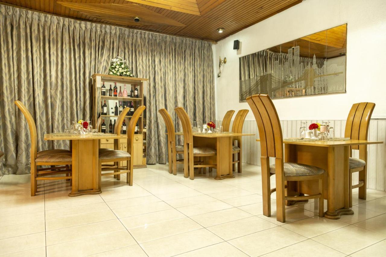 Hill View Hotel West Airport Acra Exterior foto